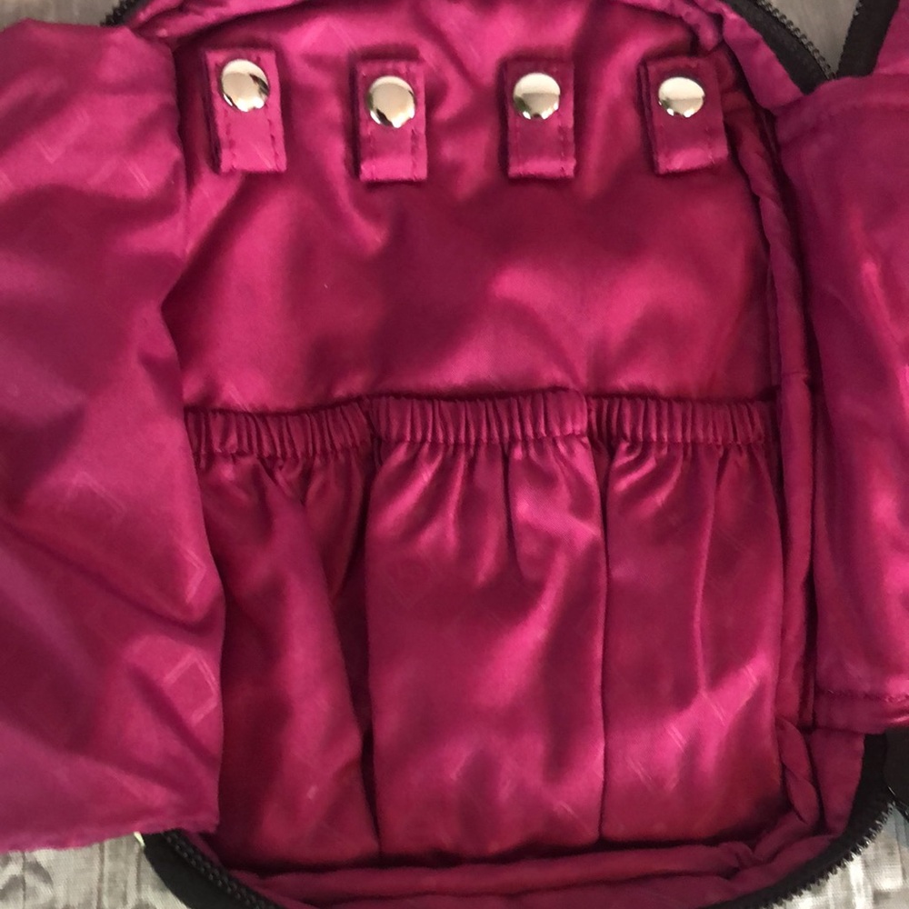 VERA BRADLEY lot 3 travel bags-tablet case, electronics cords storage & luggage - Picture 10 of 16
